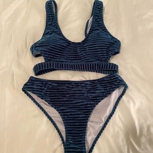 CUPSHE SWIMSUIT